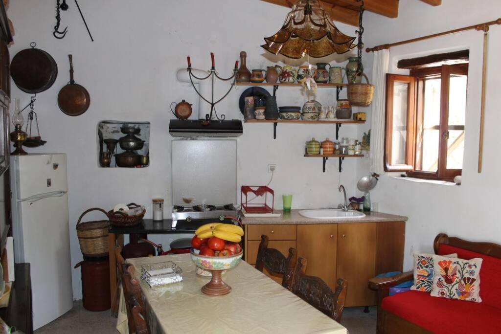 Olga'S Traditional Stone House, Palaiochora Kondokinigi Esterno foto